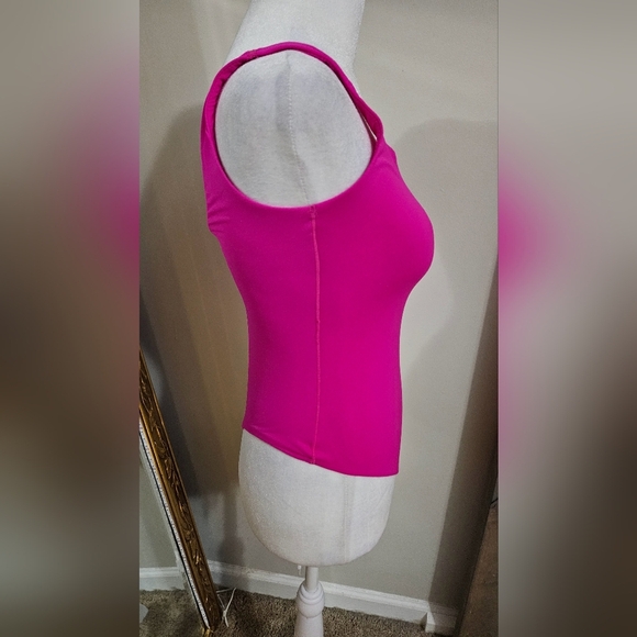 CALI CURVES Scoop Neck Sleevless Shaping Bodysuit In Fushia Pink. Size M/L NWT - Picture 7 of 9